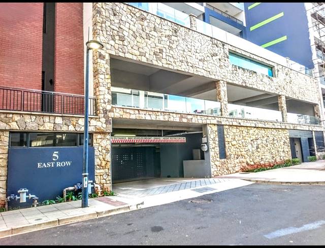 2 BEDROOM APARTMENT FOR SALE IN UMHLANGA RIDGE